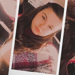 Meet your Posher, Briana